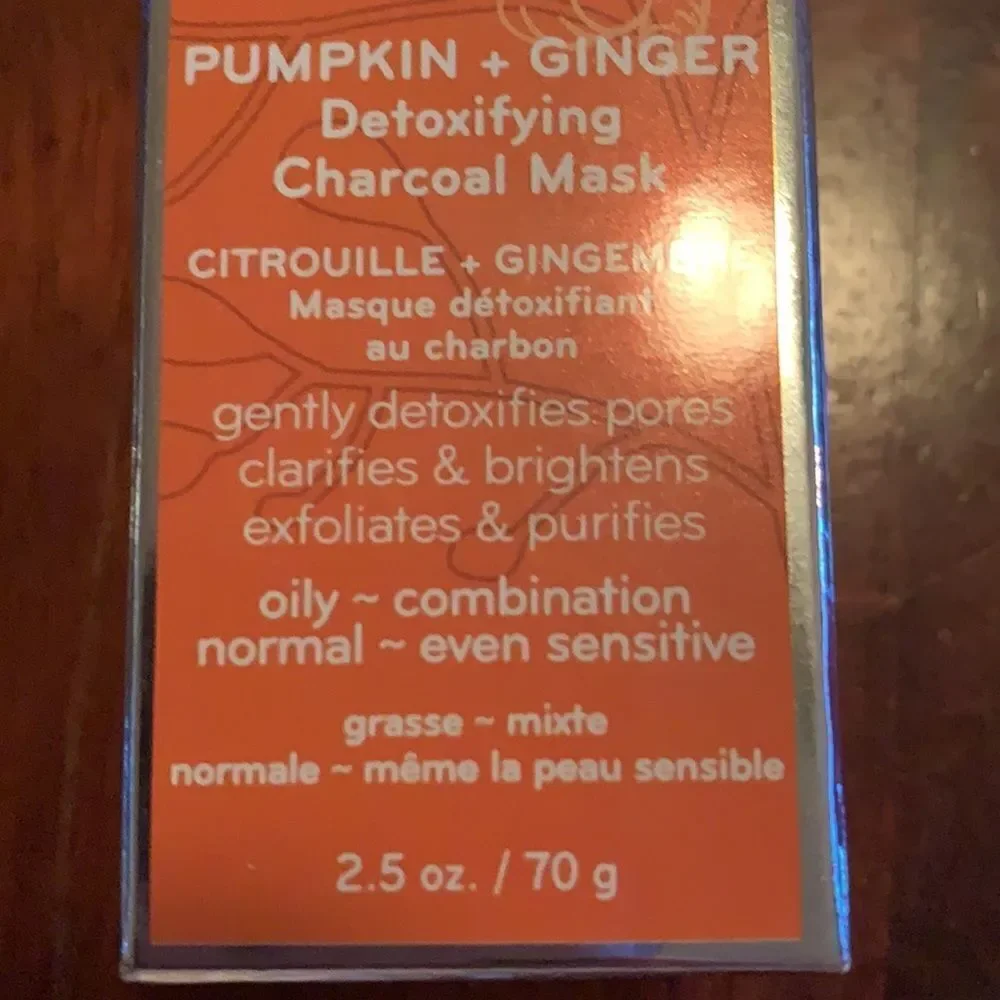 NIB Purlisse Pumpkin + Ginger charcoal mask